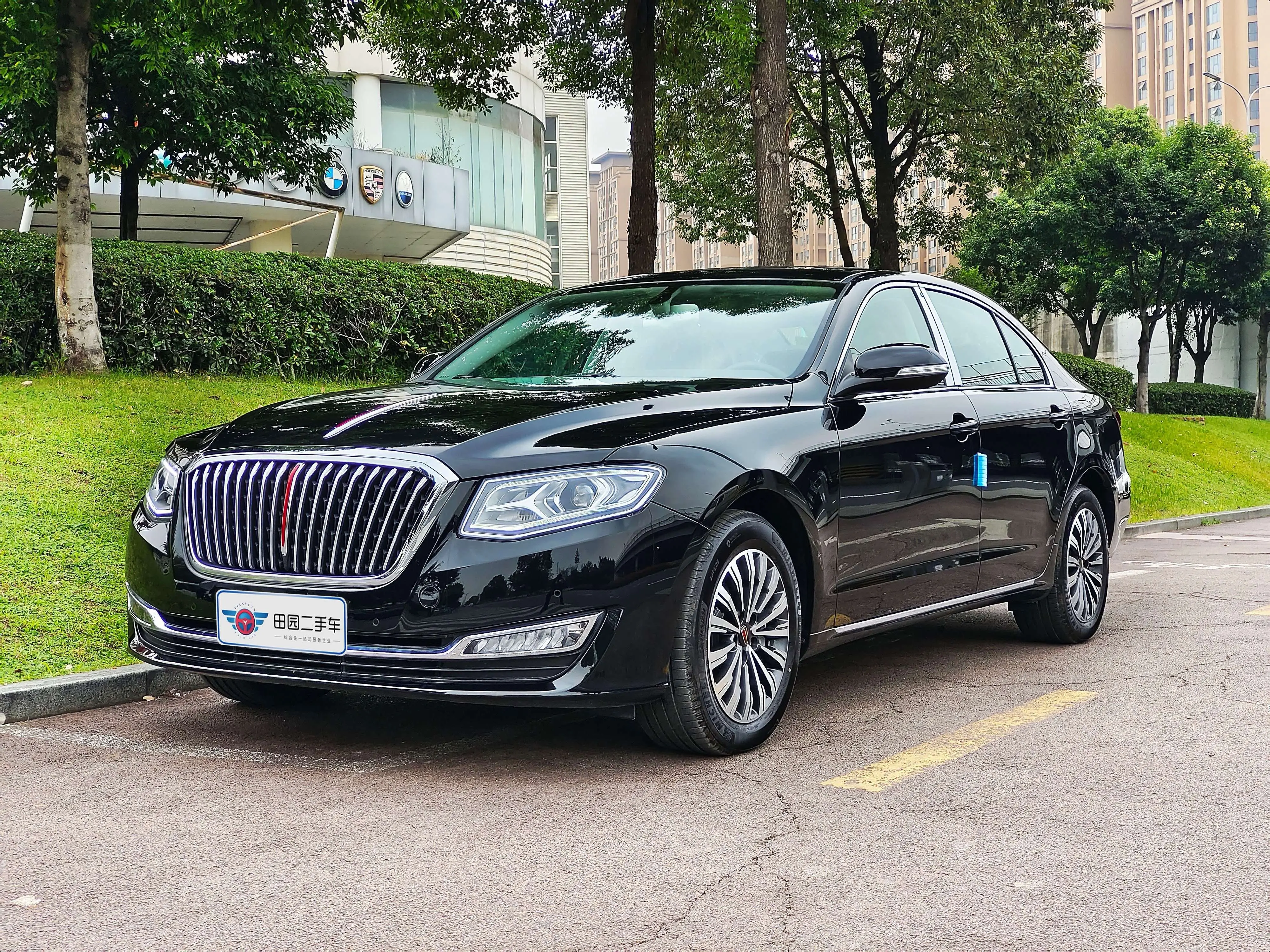 Hongqi H7  из Китая