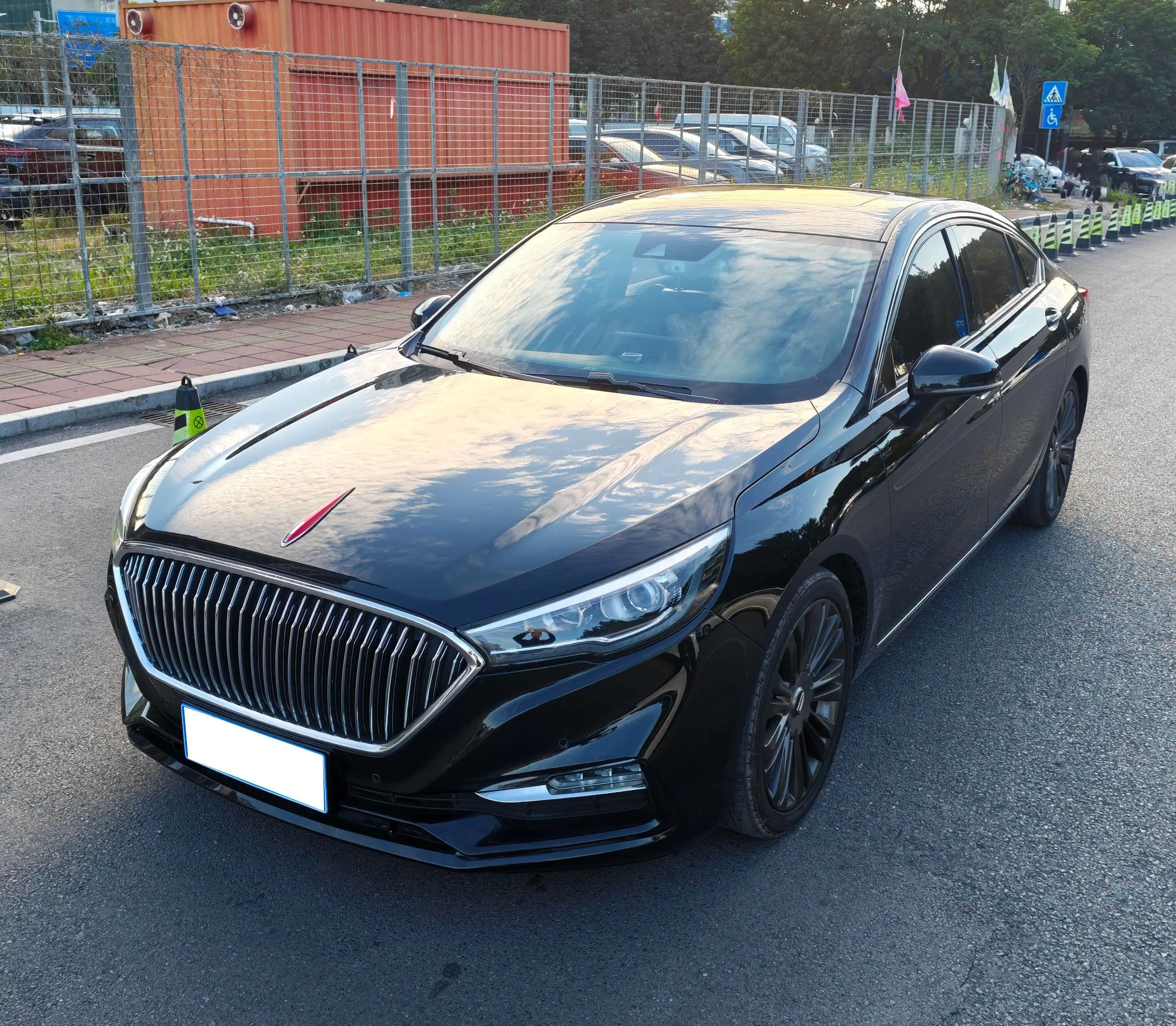 Hongqi H5 classic  из Китая