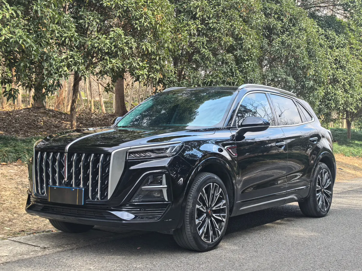 Hongqi HS5  из Китая