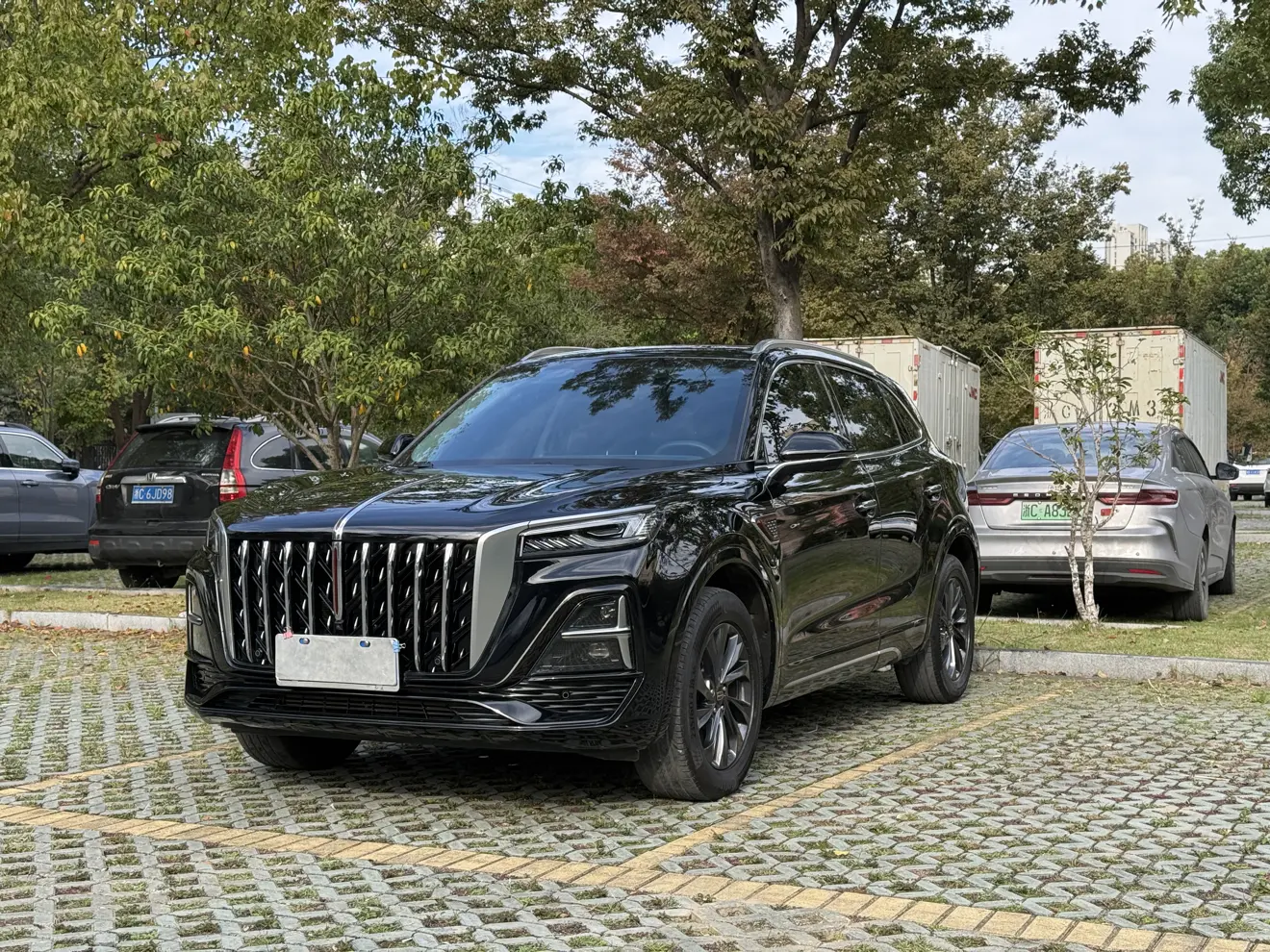 Hongqi HS5  из Китая