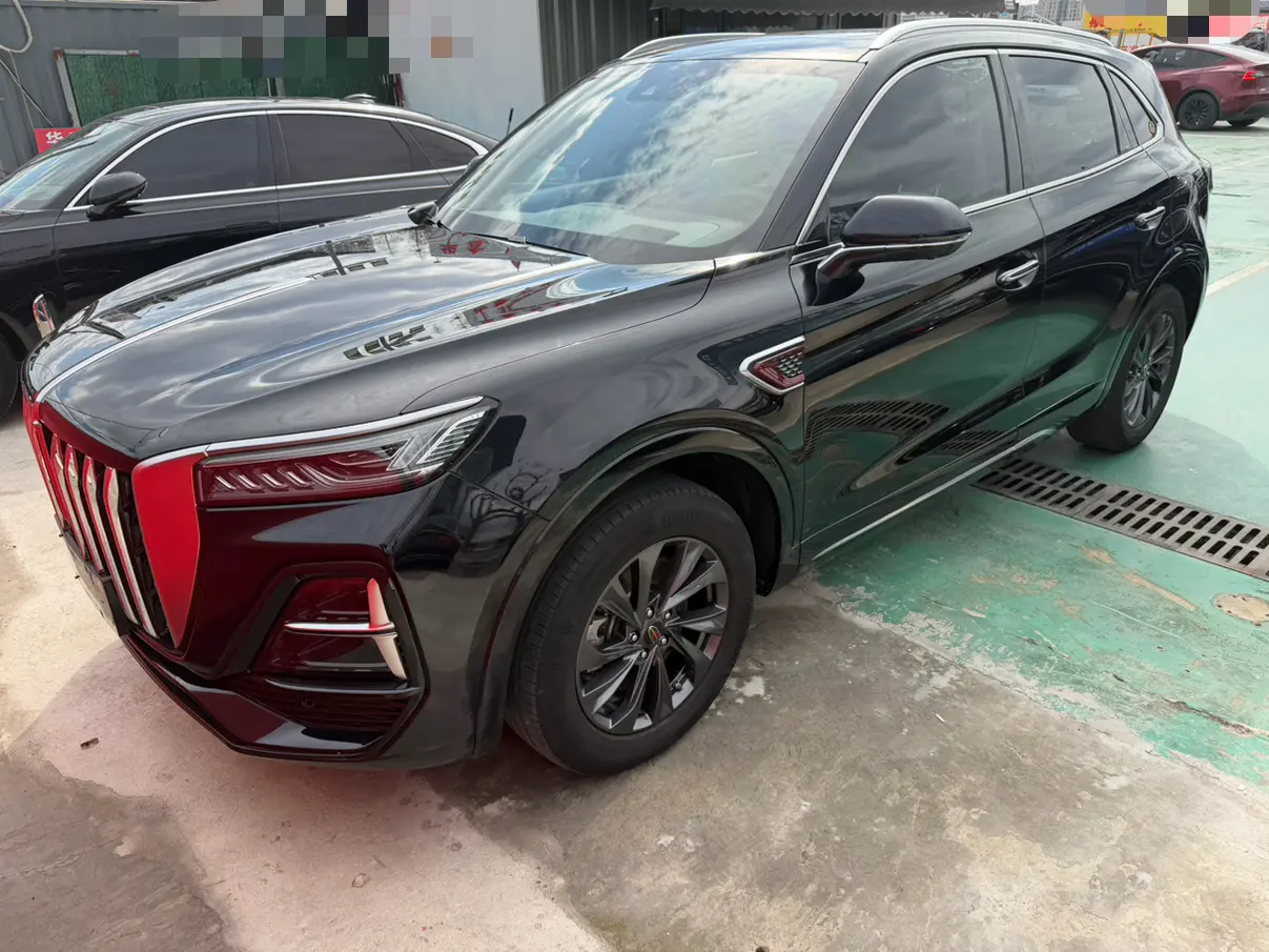Hongqi HS5  из Китая