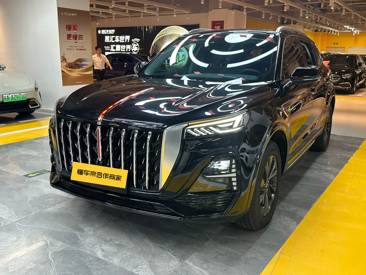 Hongqi HS5  из Китая