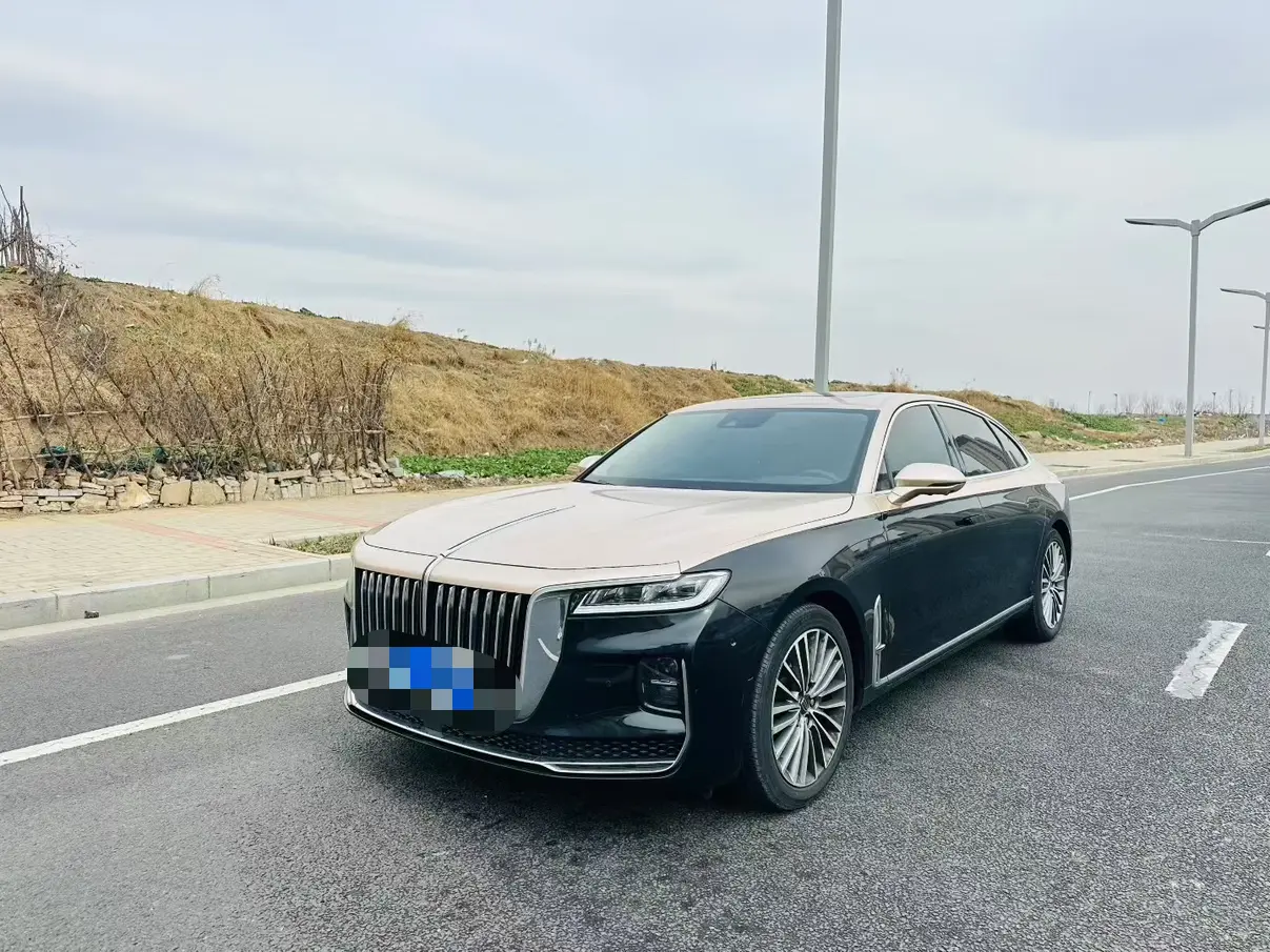 Hongqi H9  из Китая