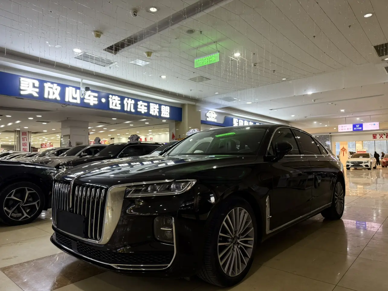 Hongqi H9  из Китая