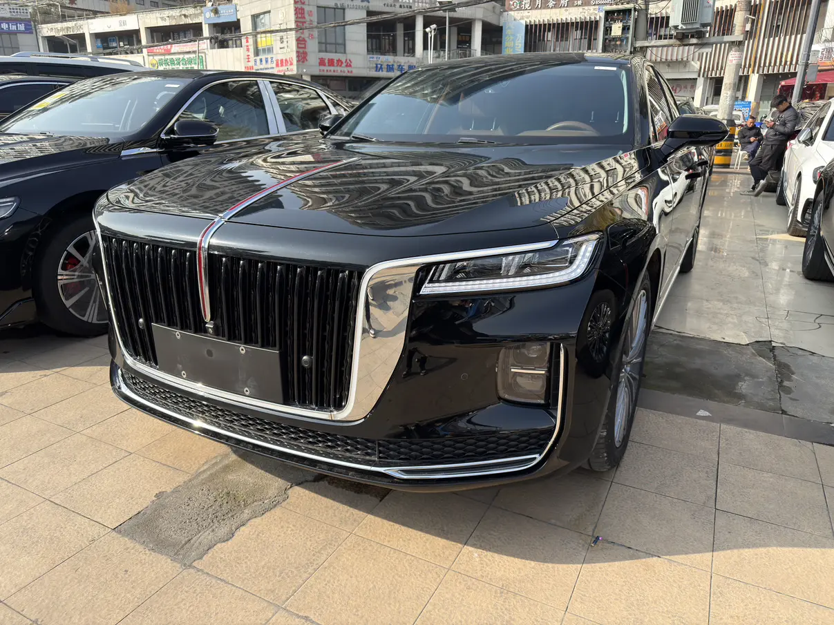 Hongqi H9  из Китая