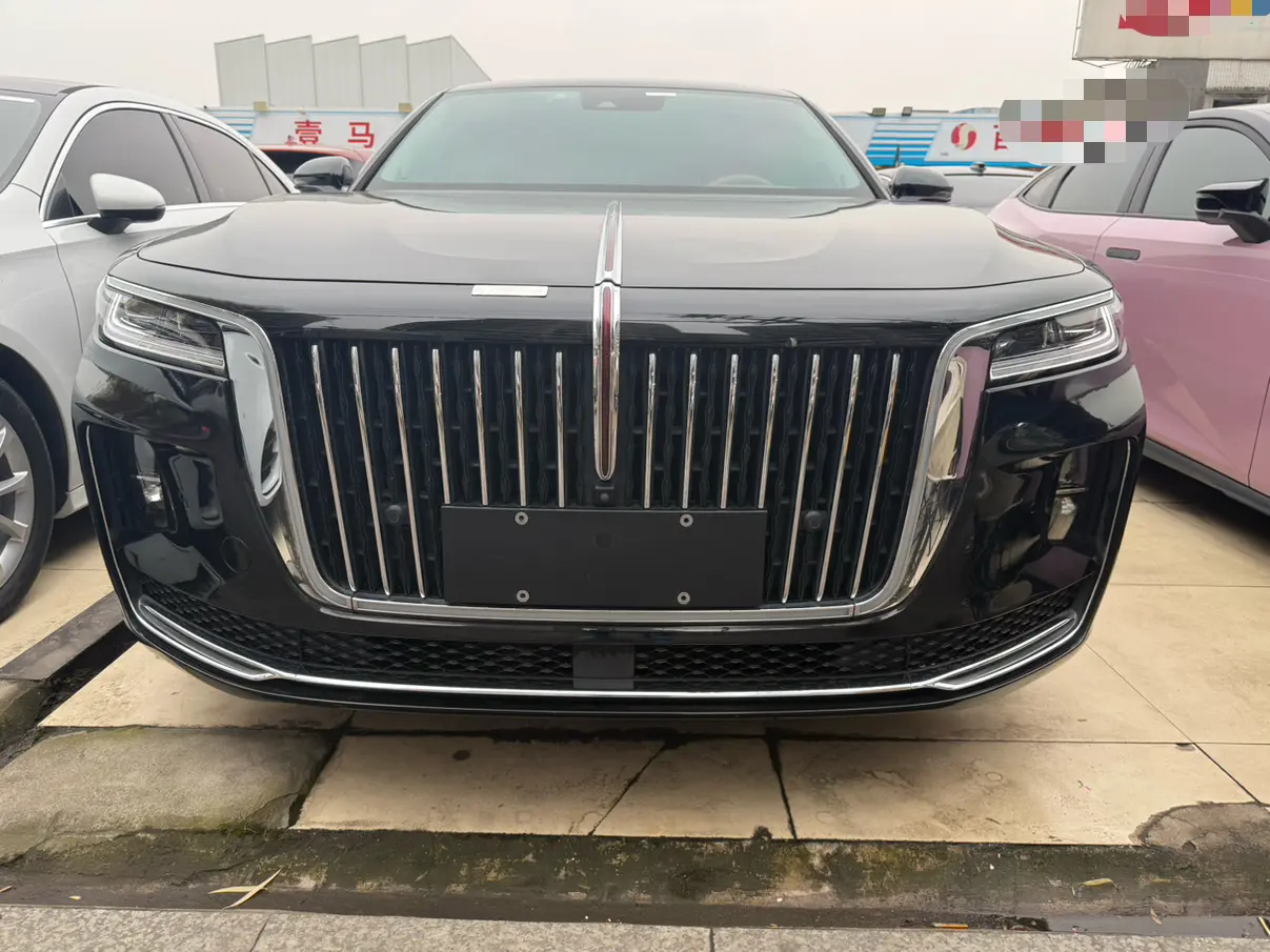 Hongqi H9  из Китая