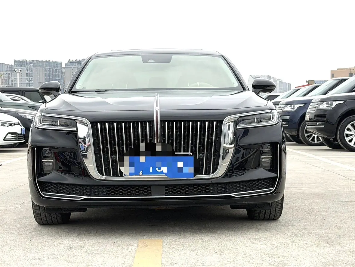 Hongqi H9  из Китая