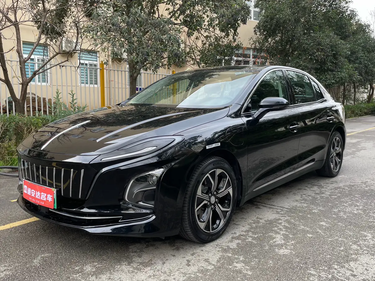 Hongqi E-QM5  из Китая