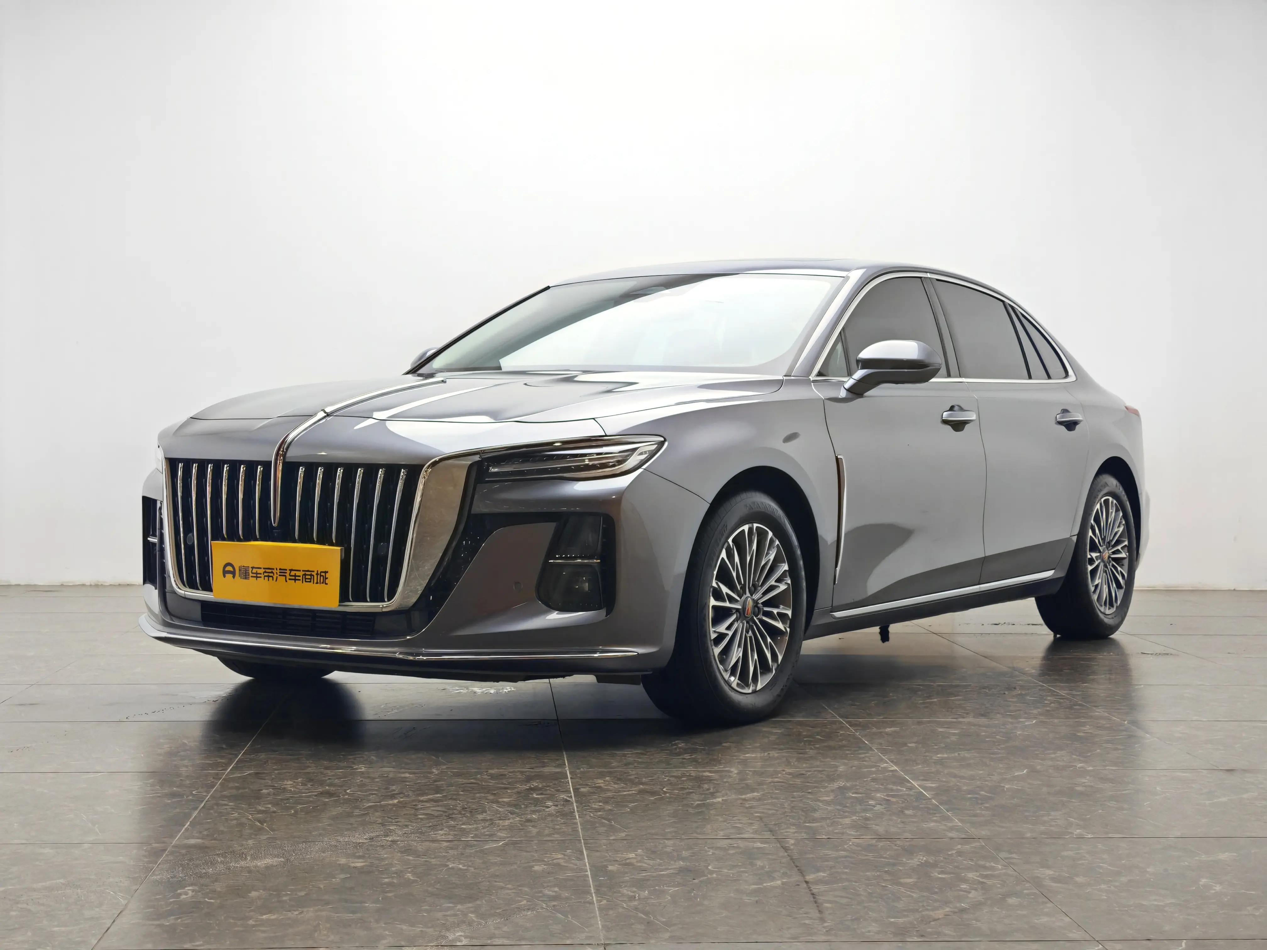 Hongqi H5  из Китая