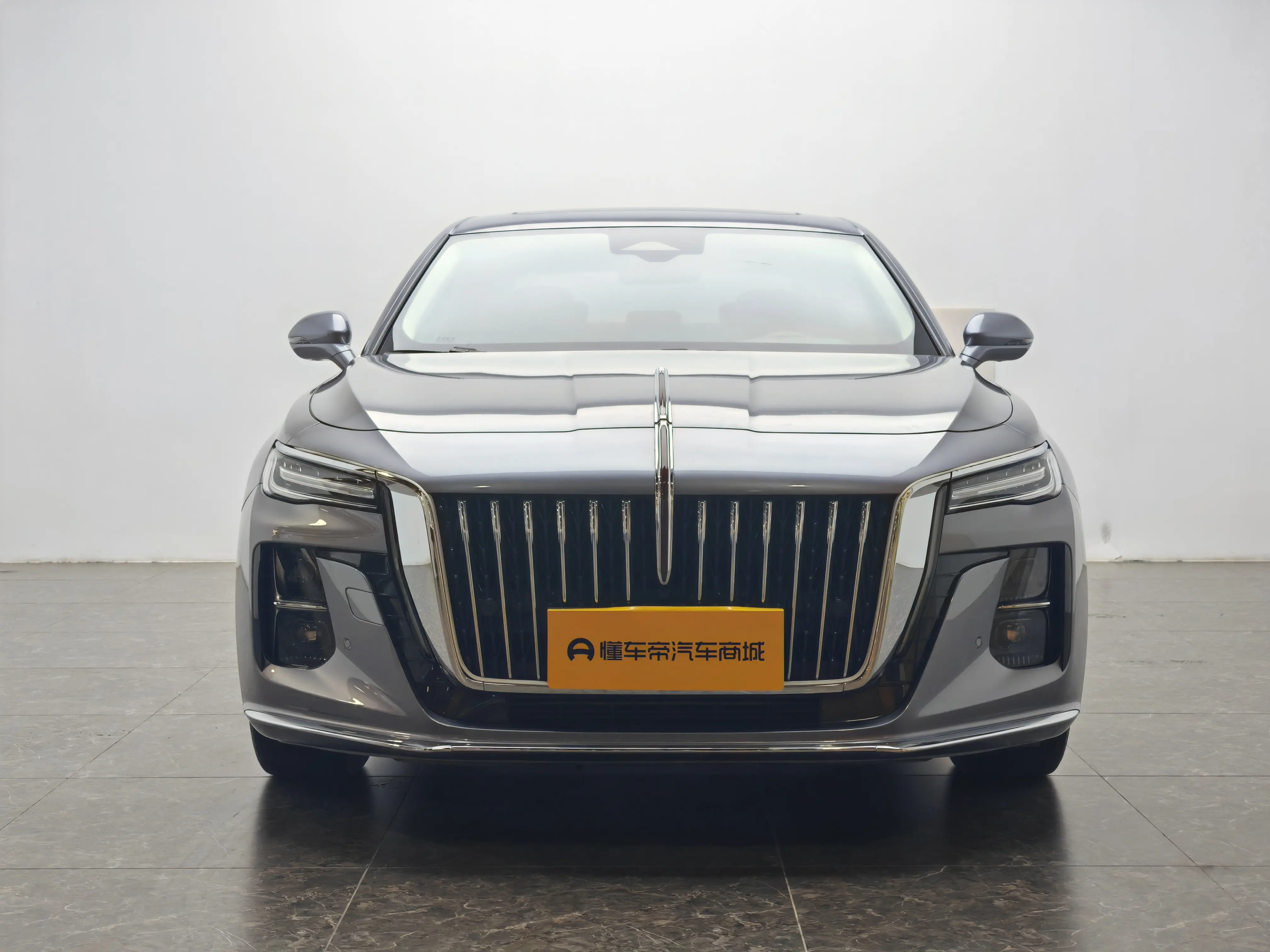 Hongqi H5  из Китая