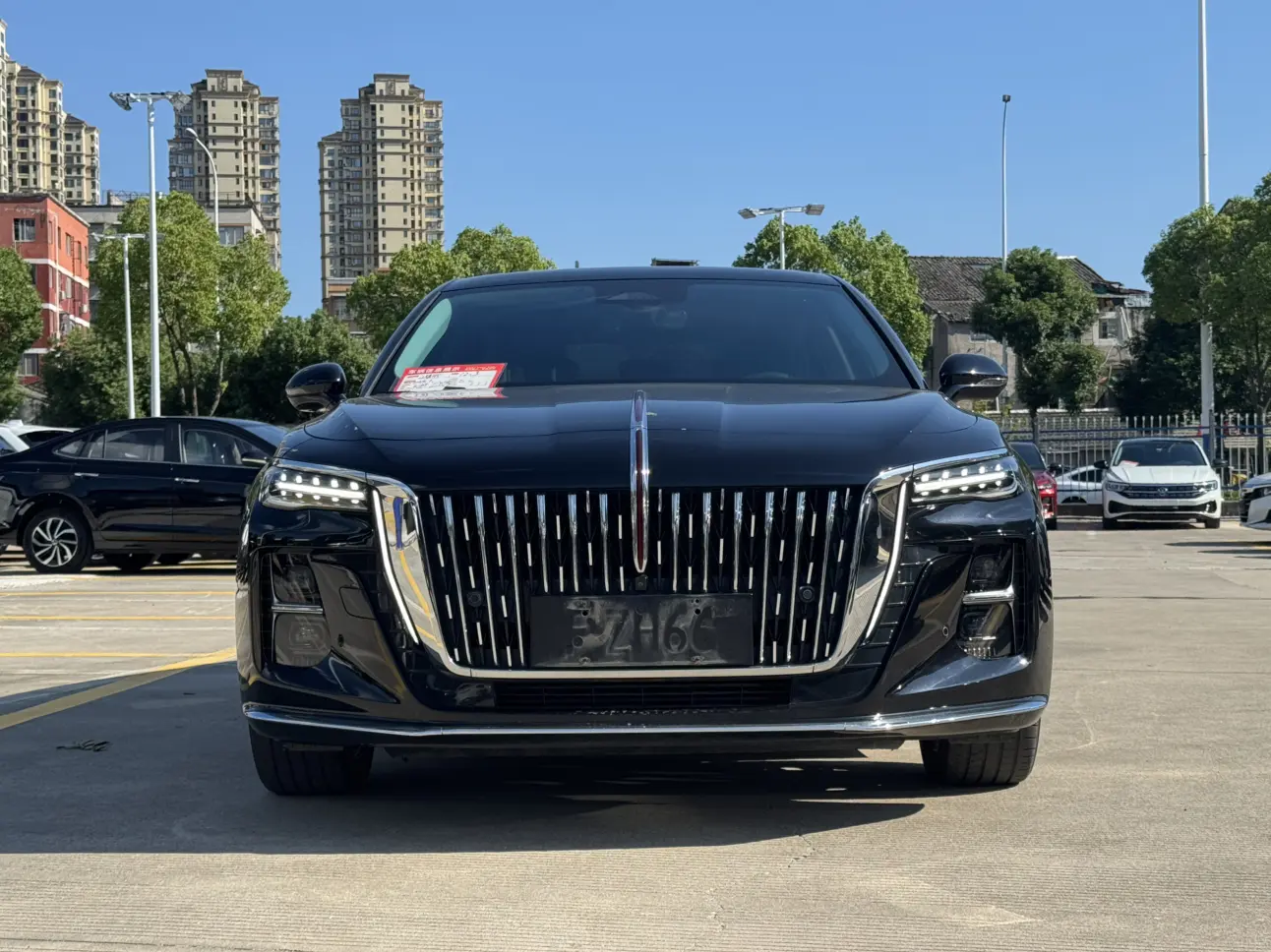 Hongqi H5  из Китая