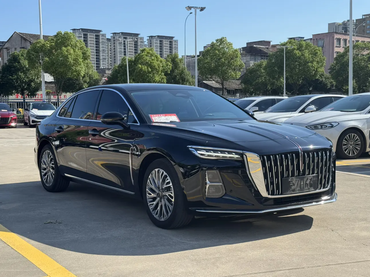 Hongqi H5  из Китая