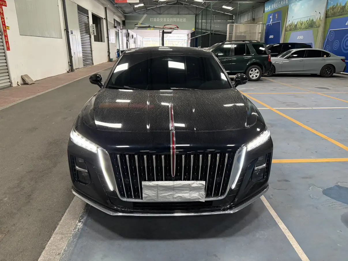 Hongqi H5  из Китая