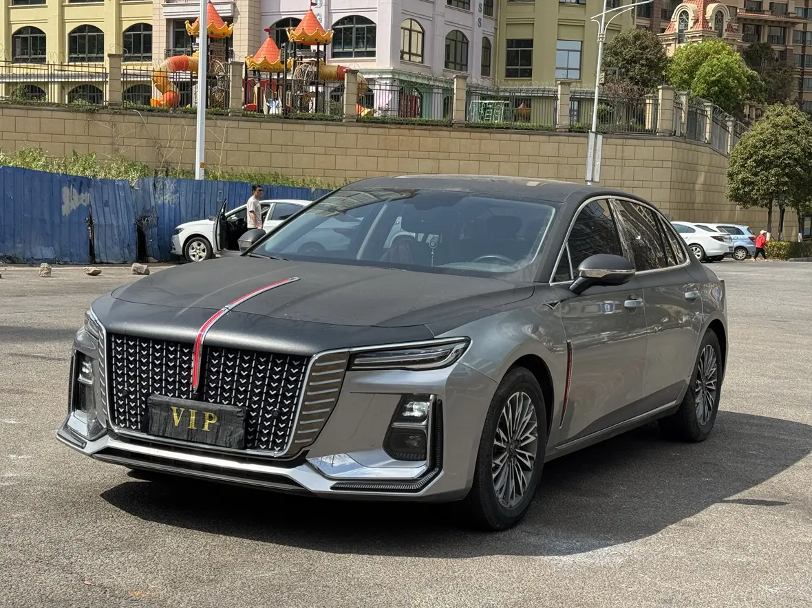 Hongqi H5  из Китая