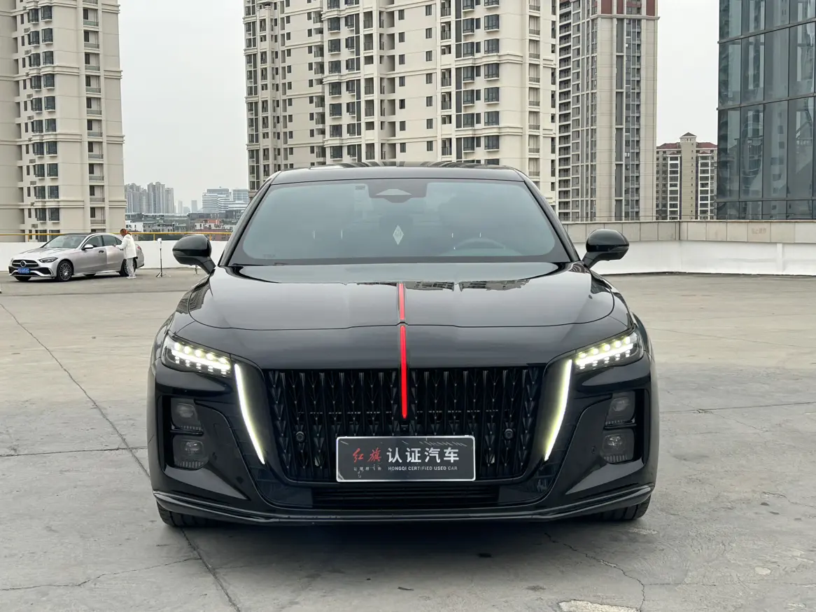 Hongqi H5  из Китая