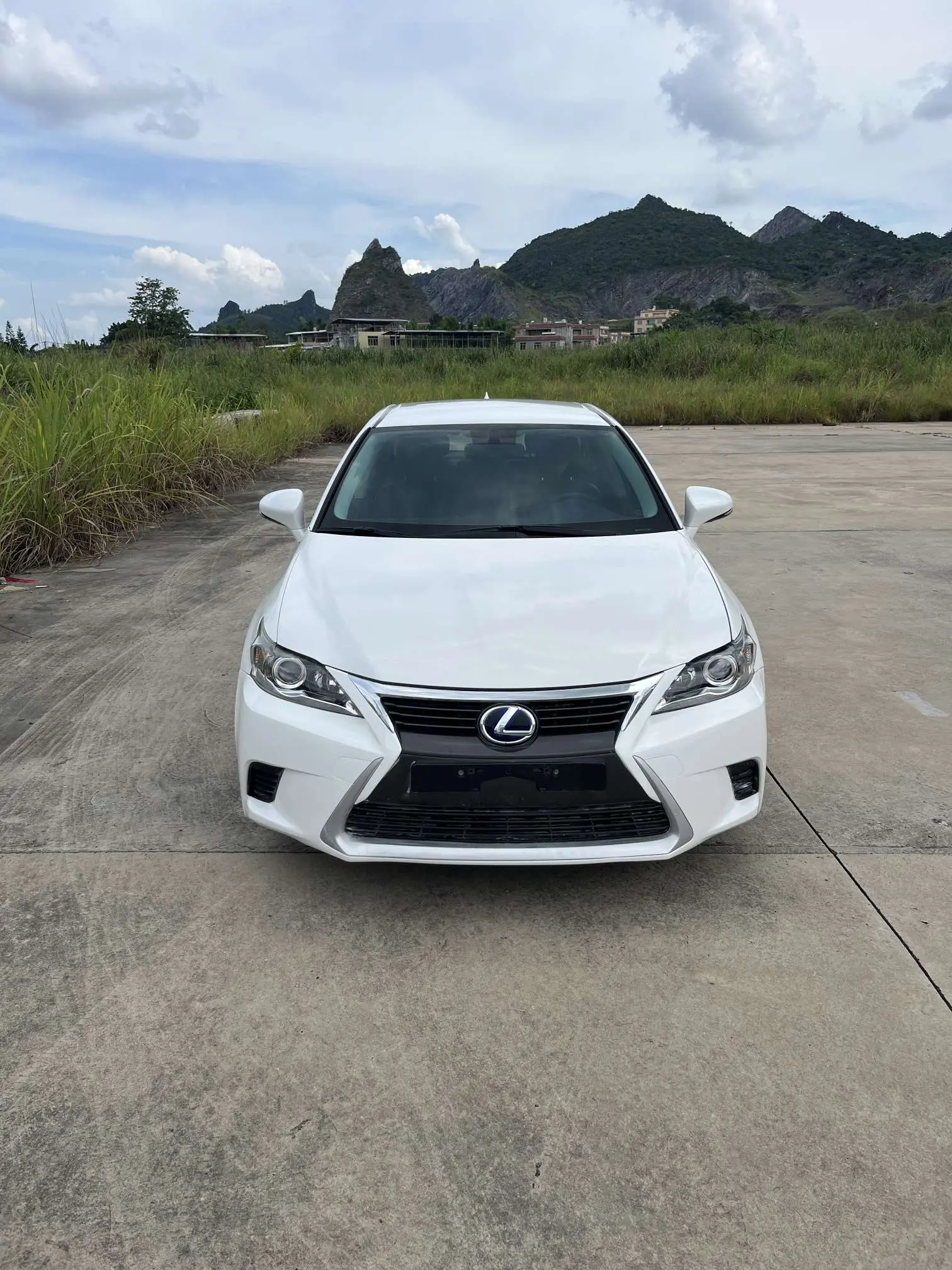 Lexus CT  из Китая