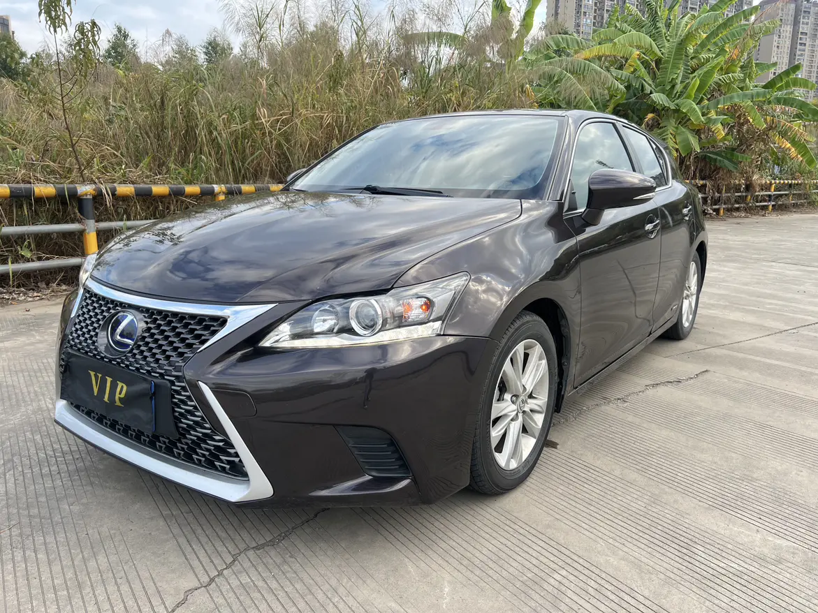 Lexus CT  из Китая