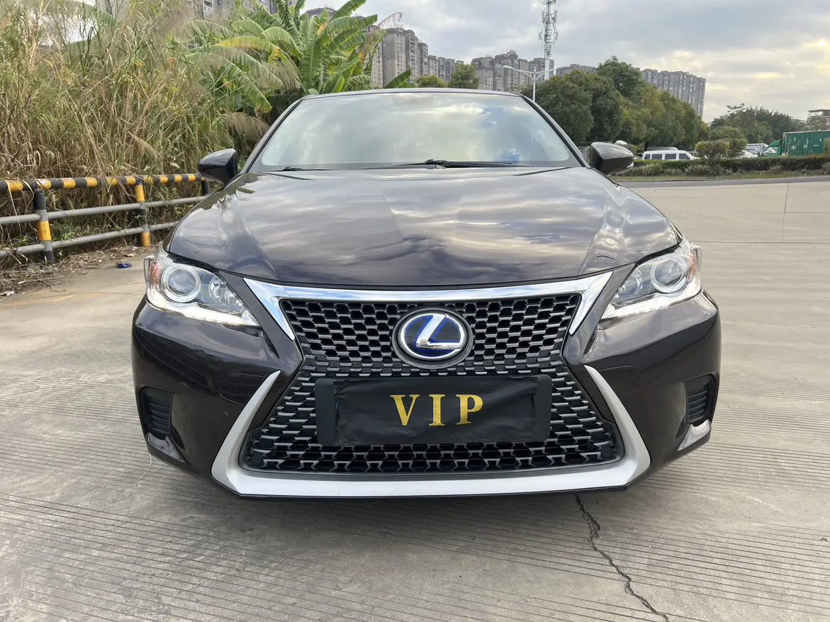 Lexus CT  из Китая