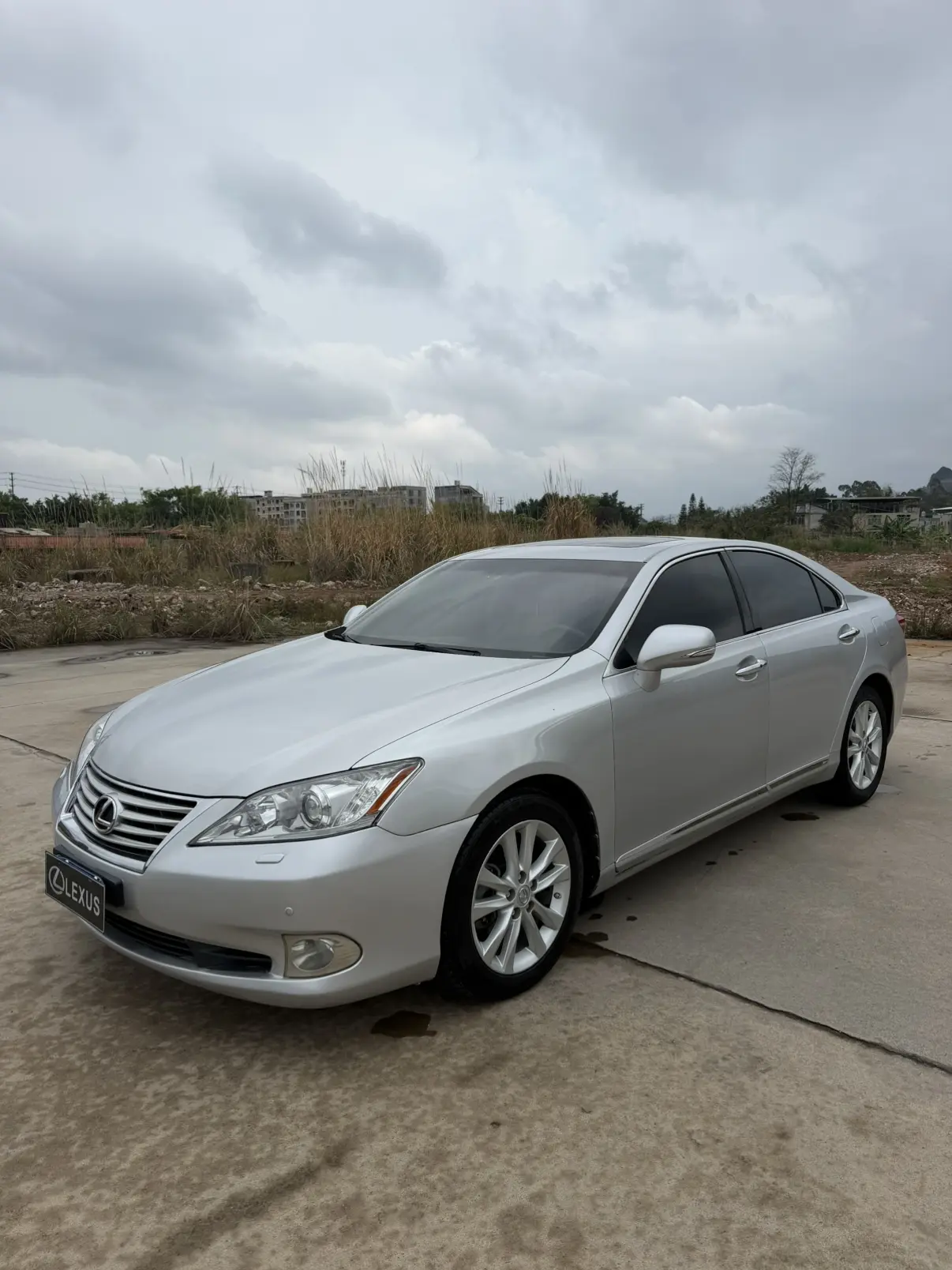 Lexus ES