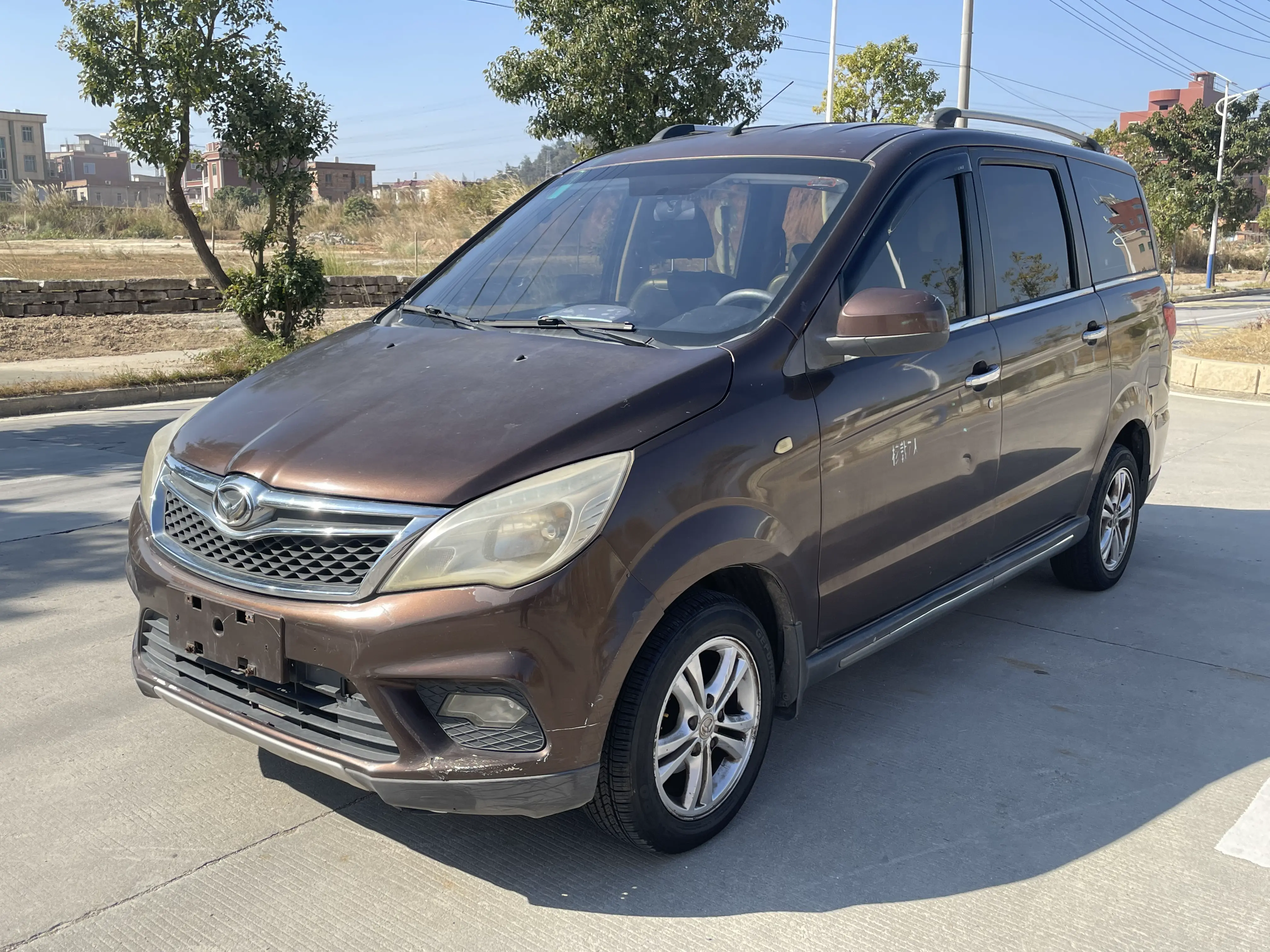 BAIC Huansu H2  из Китая