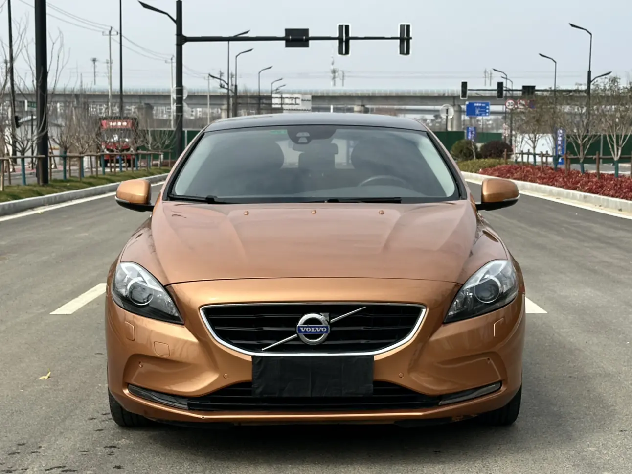 Volvo V40  из Китая