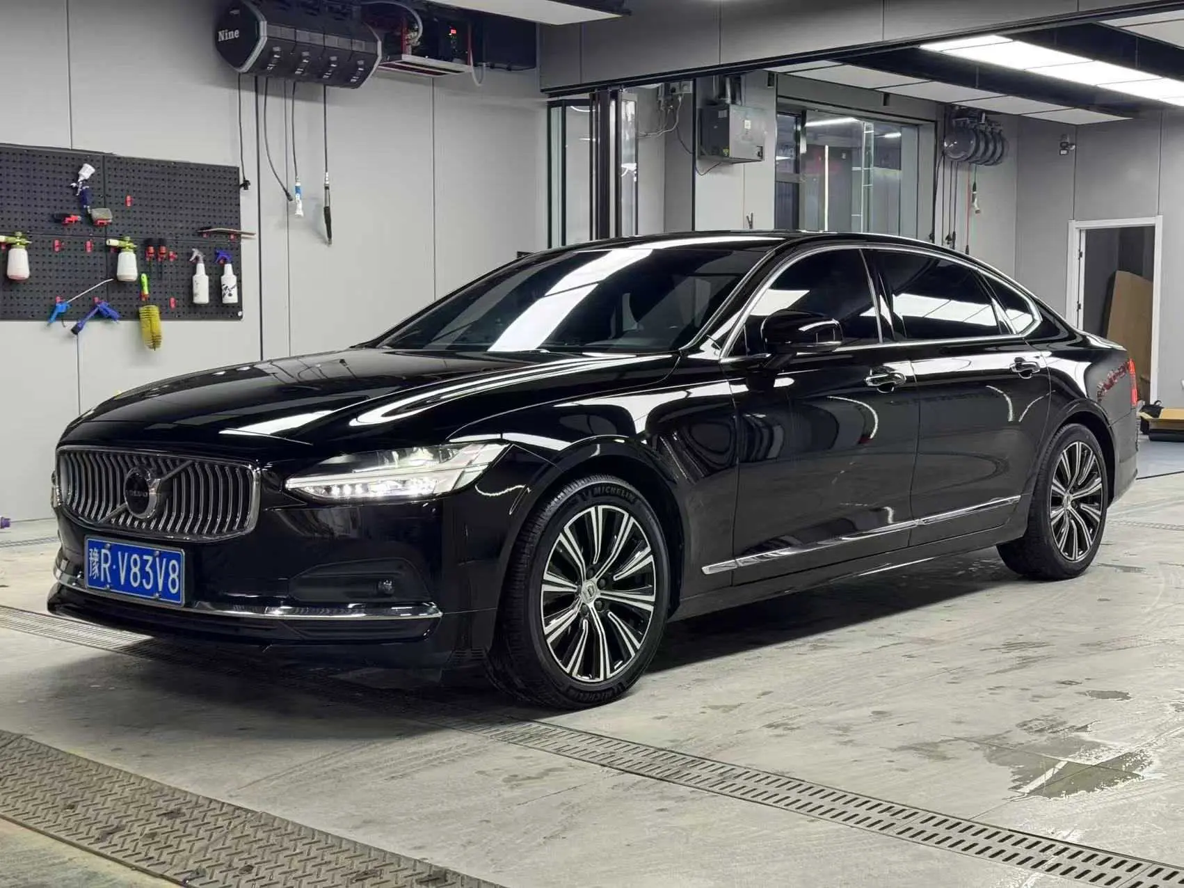 Volvo S90