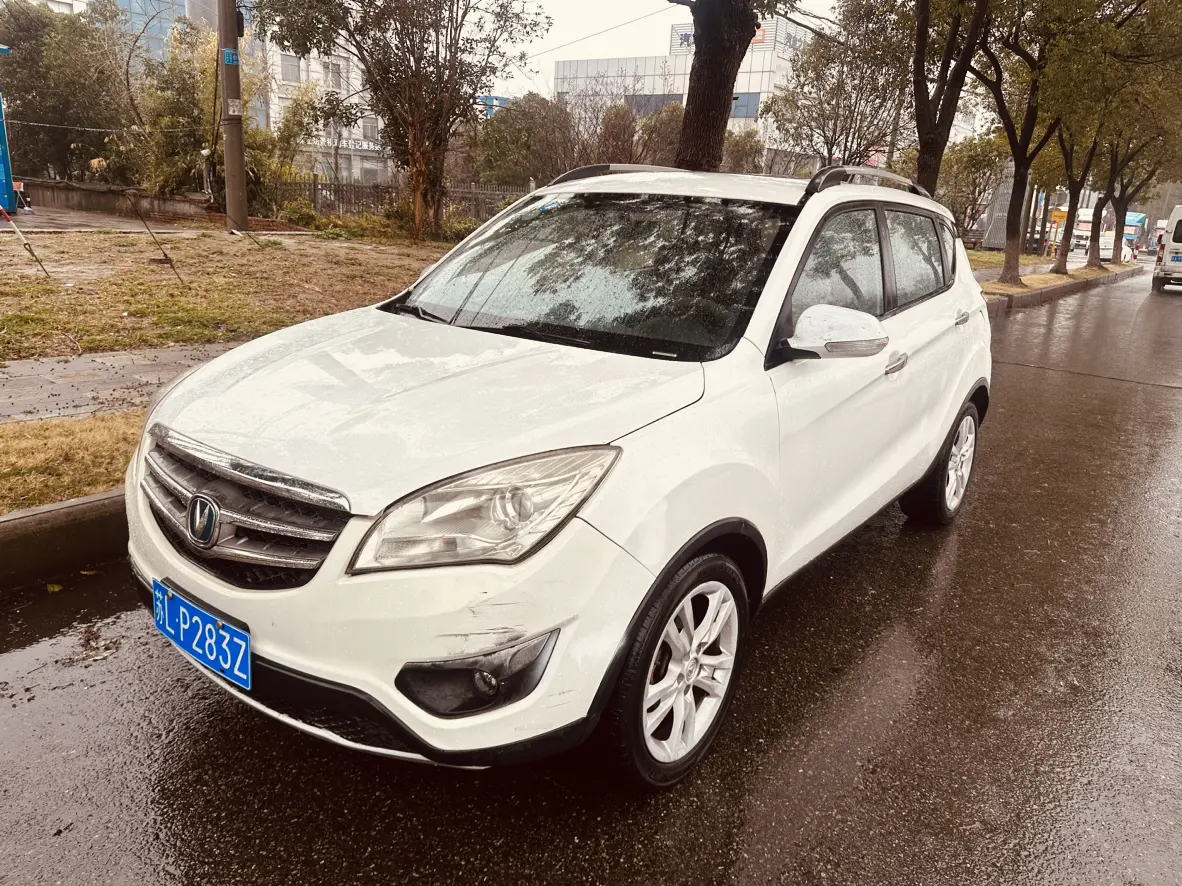 Changan CS35  из Китая