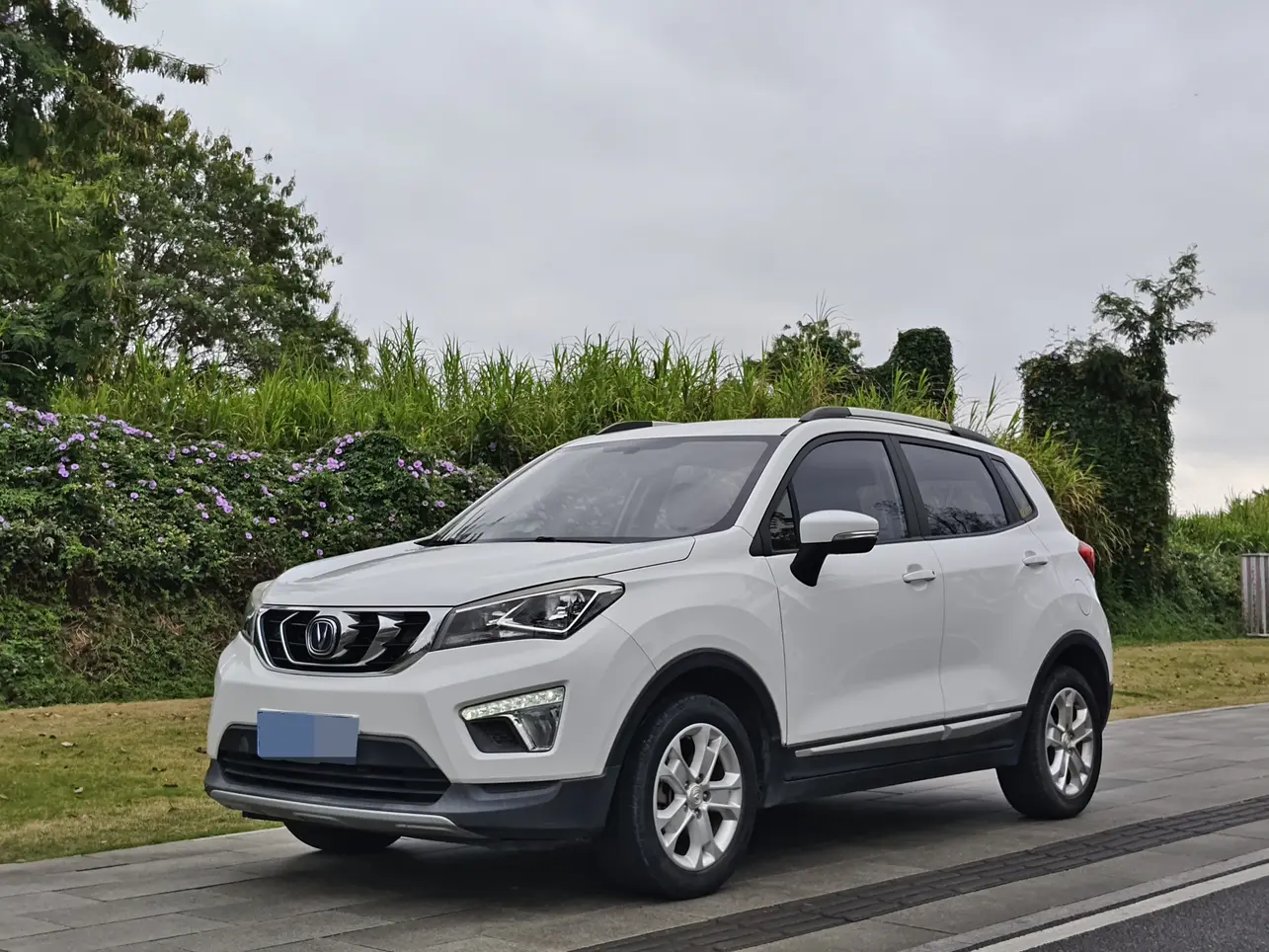 Changan CS15  из Китая