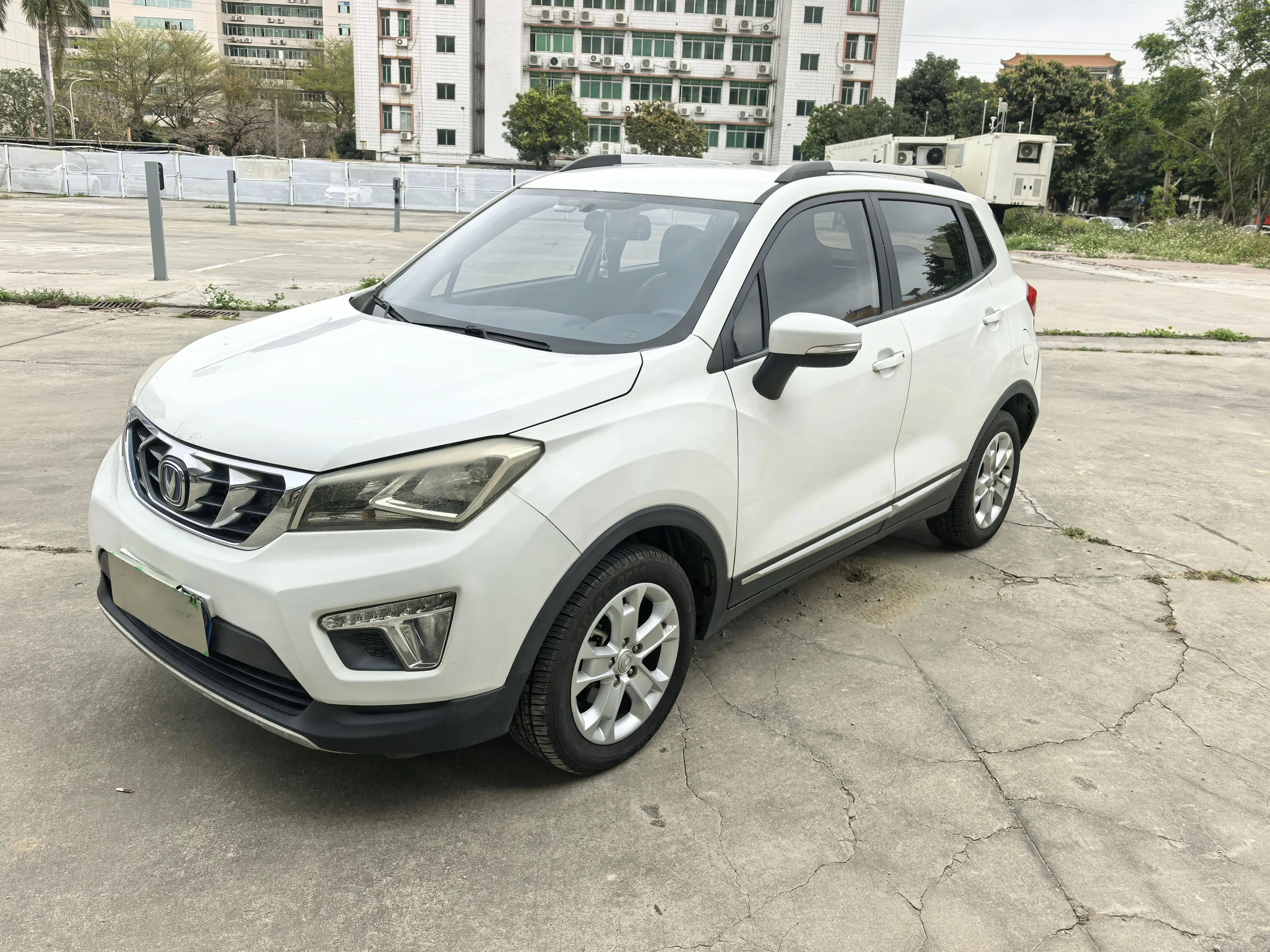 Changan CS15  из Китая