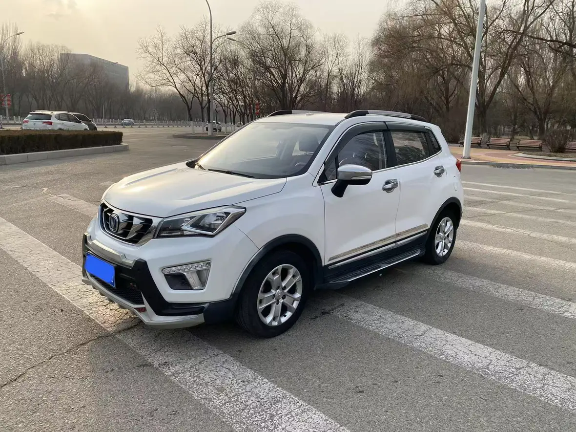 Changan CS15  из Китая