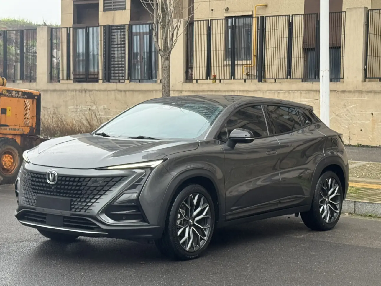 Changan UNI-T  из Китая