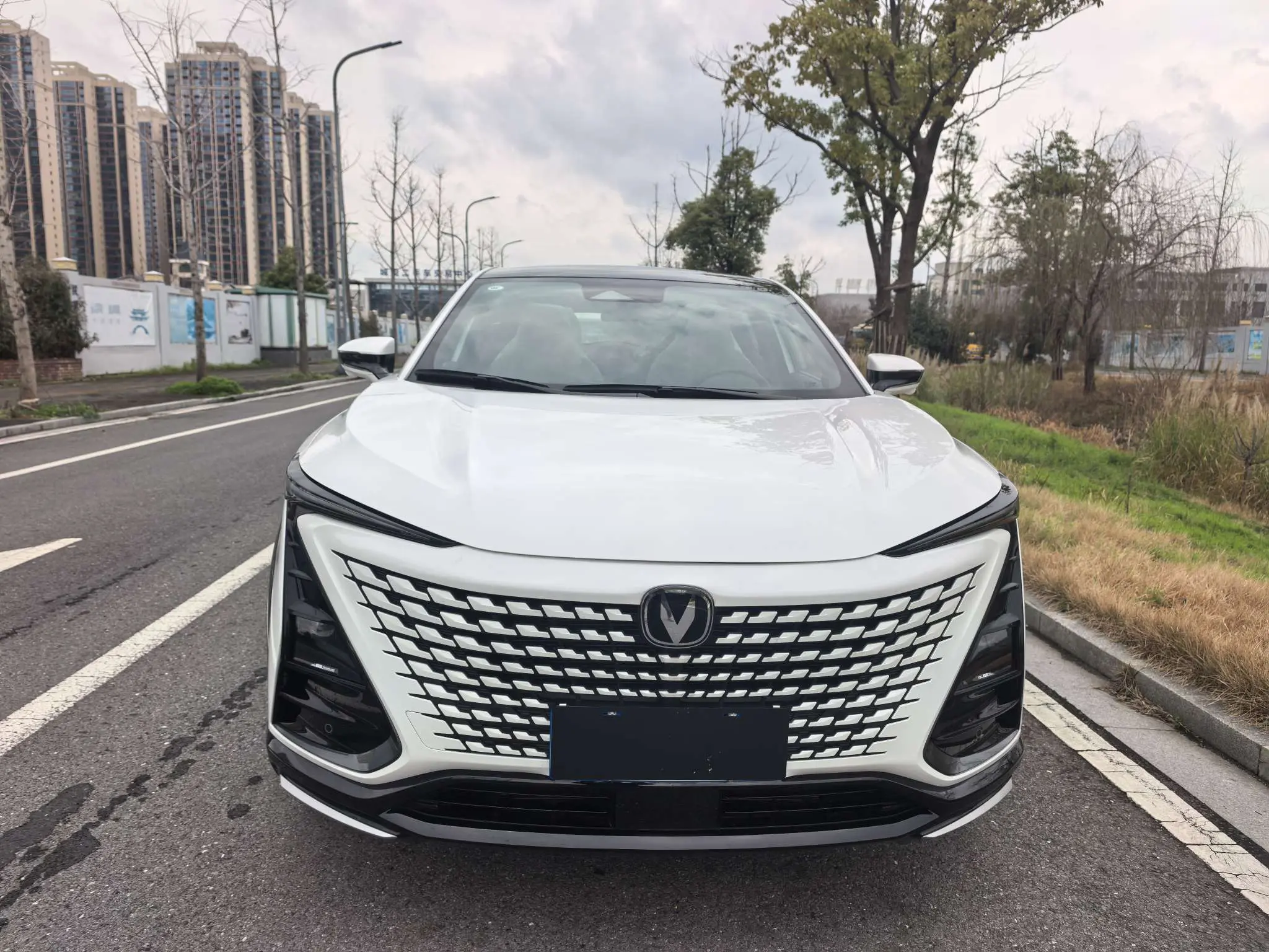 Changan UNI-T  из Китая