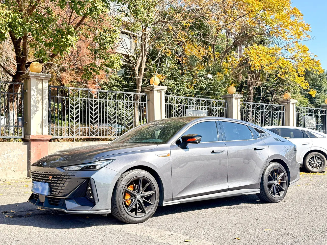 Changan UNI-V  из Китая