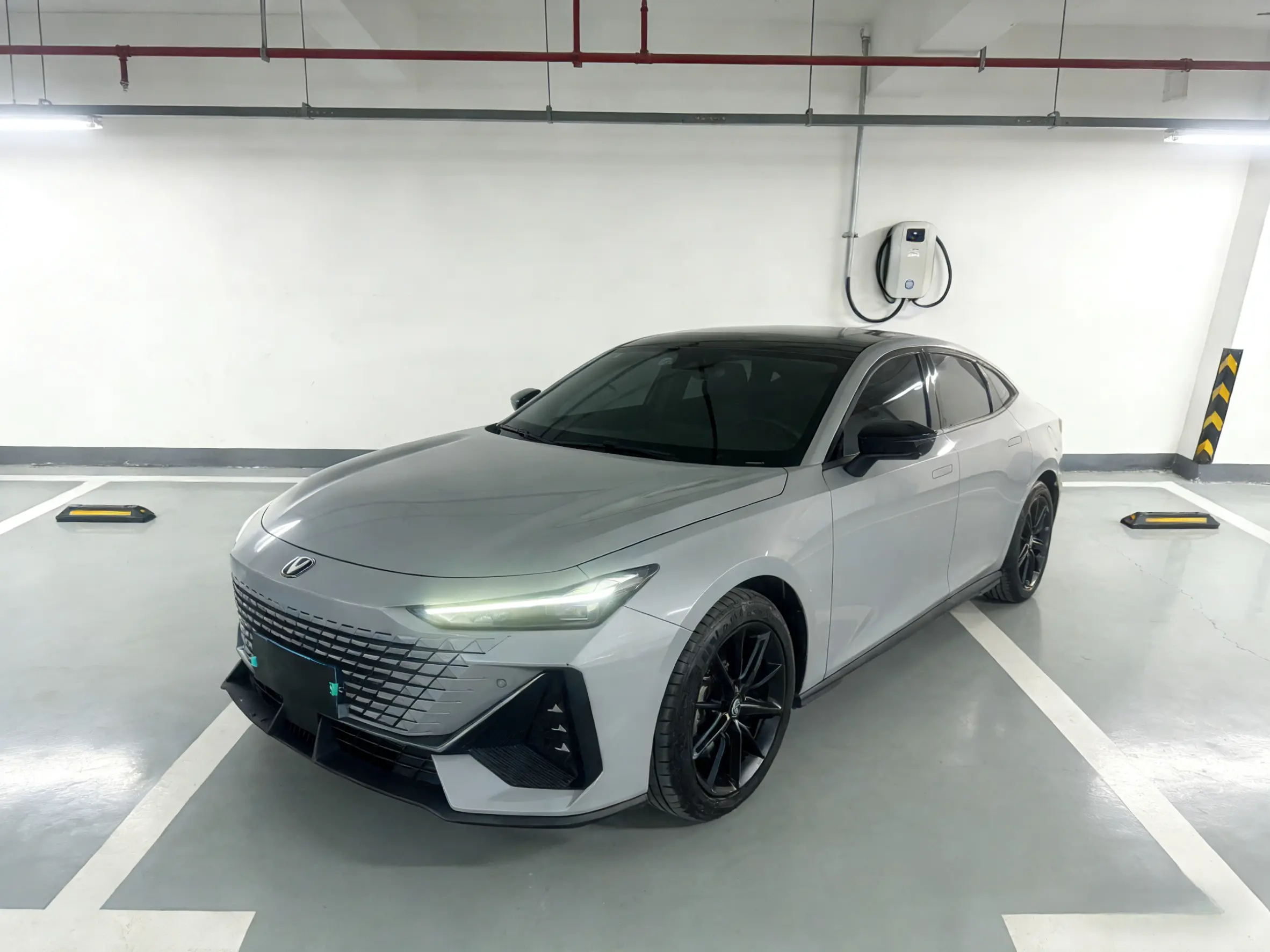 Changan UNI-V  из Китая