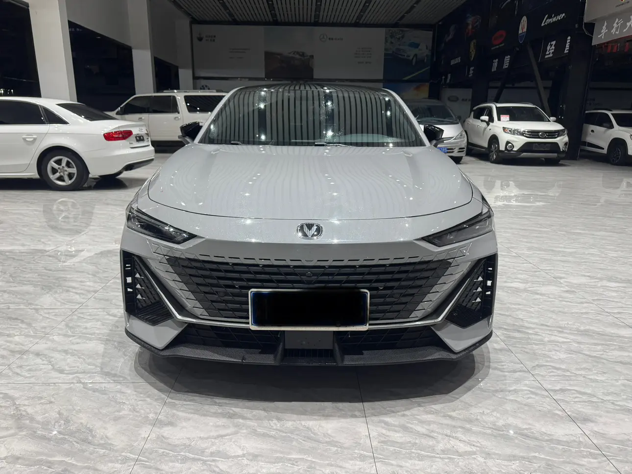 Changan UNI-V  из Китая