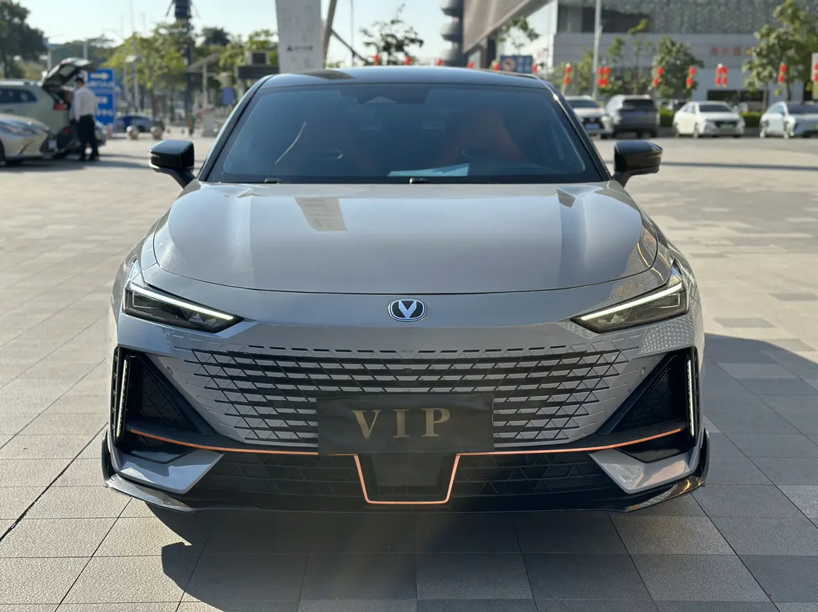 Changan UNI-V  из Китая
