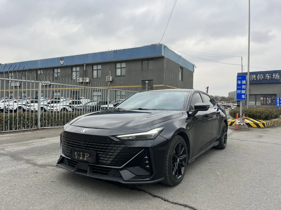 Changan UNI-V  из Китая