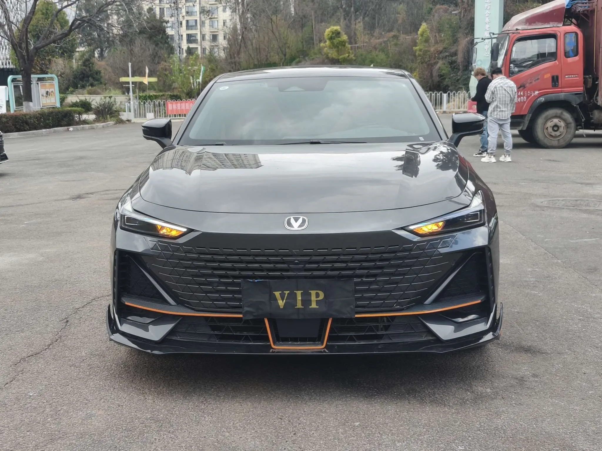 Changan UNI-V  из Китая