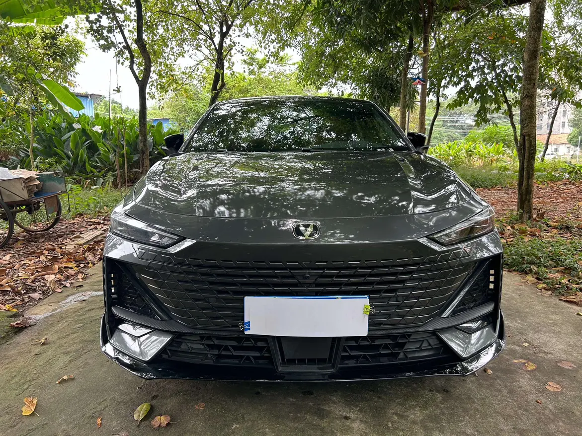 Changan UNI-V  из Китая