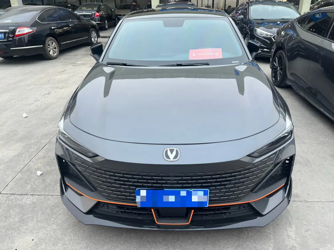 Changan UNI-V  из Китая