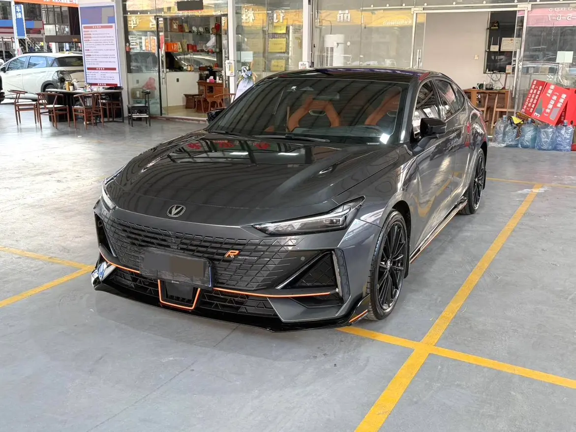 Changan UNI-V  из Китая