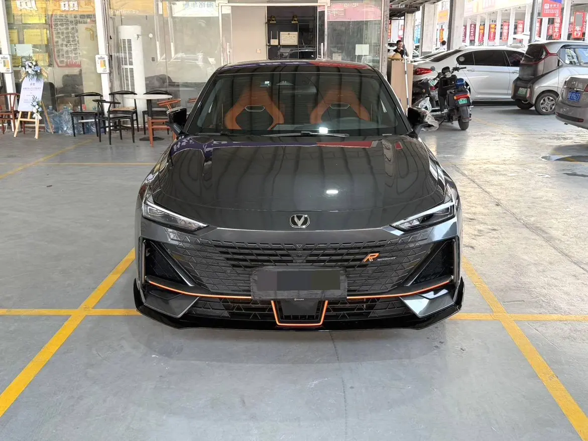 Changan UNI-V  из Китая