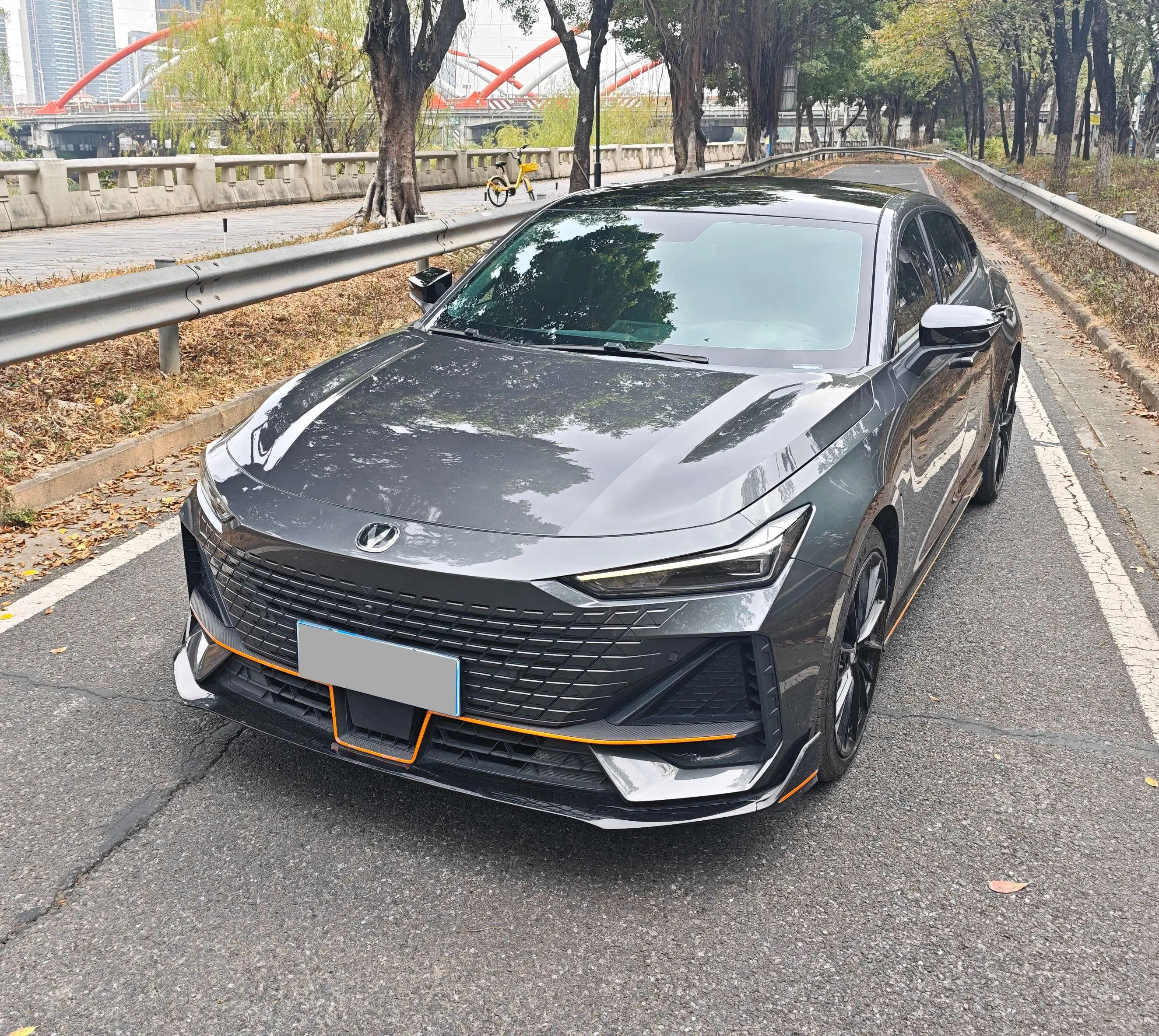 Changan UNI-V  из Китая