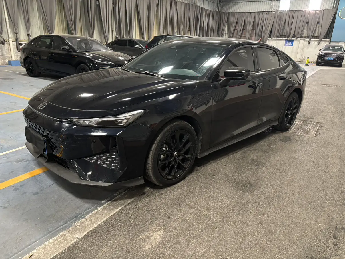 Changan UNI-V  из Китая