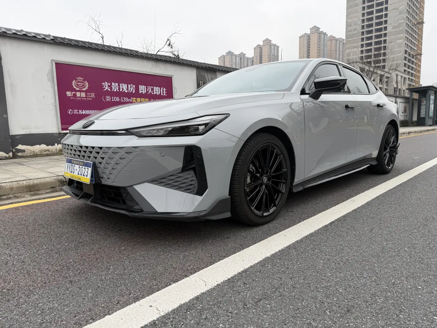 Changan UNI-V  из Китая