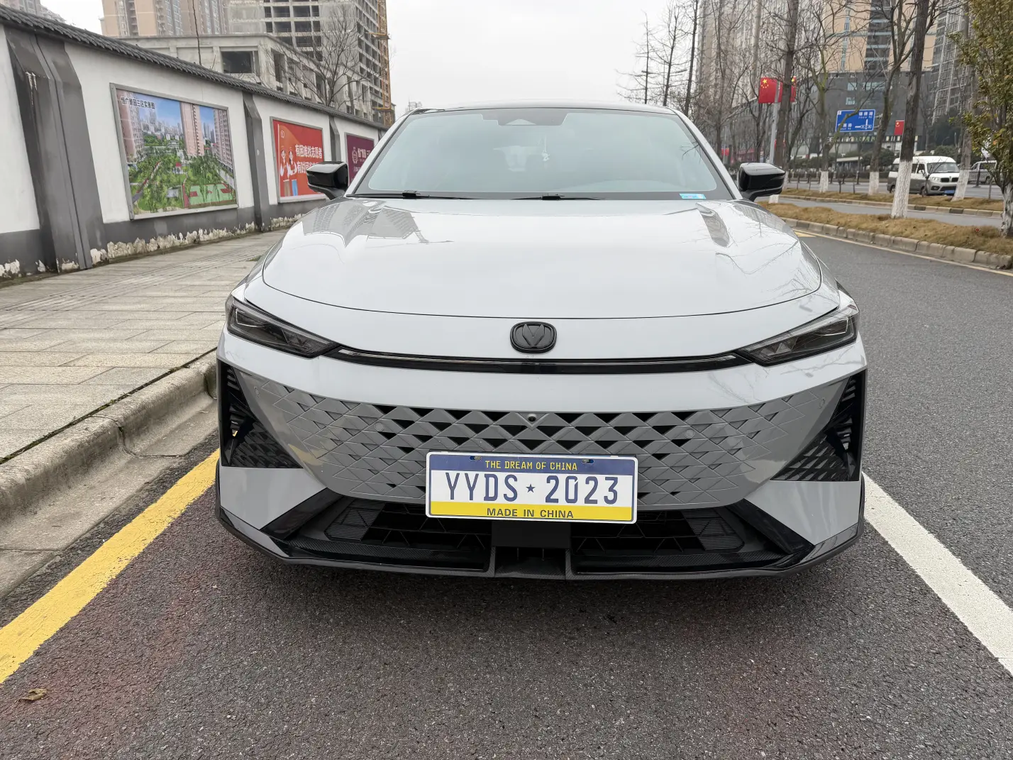 Changan UNI-V  из Китая