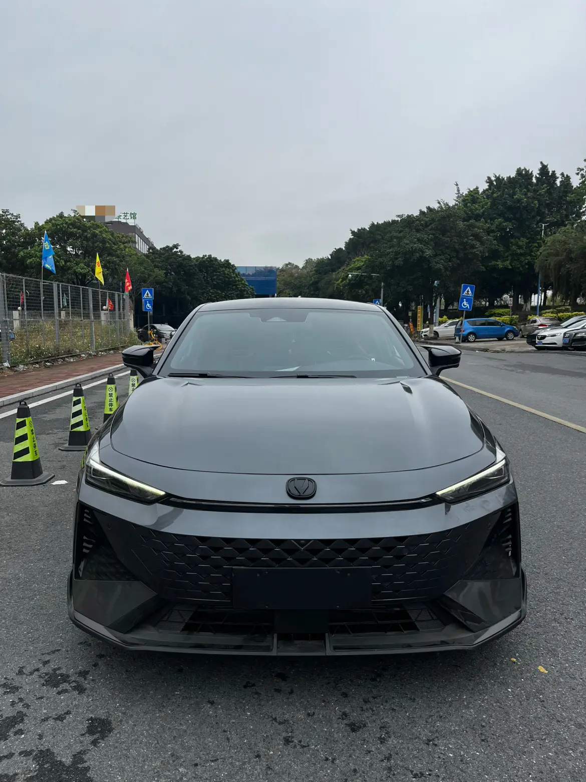 Changan UNI-V  из Китая