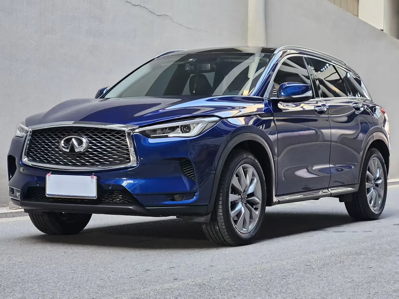 Infiniti QX50  из Китая