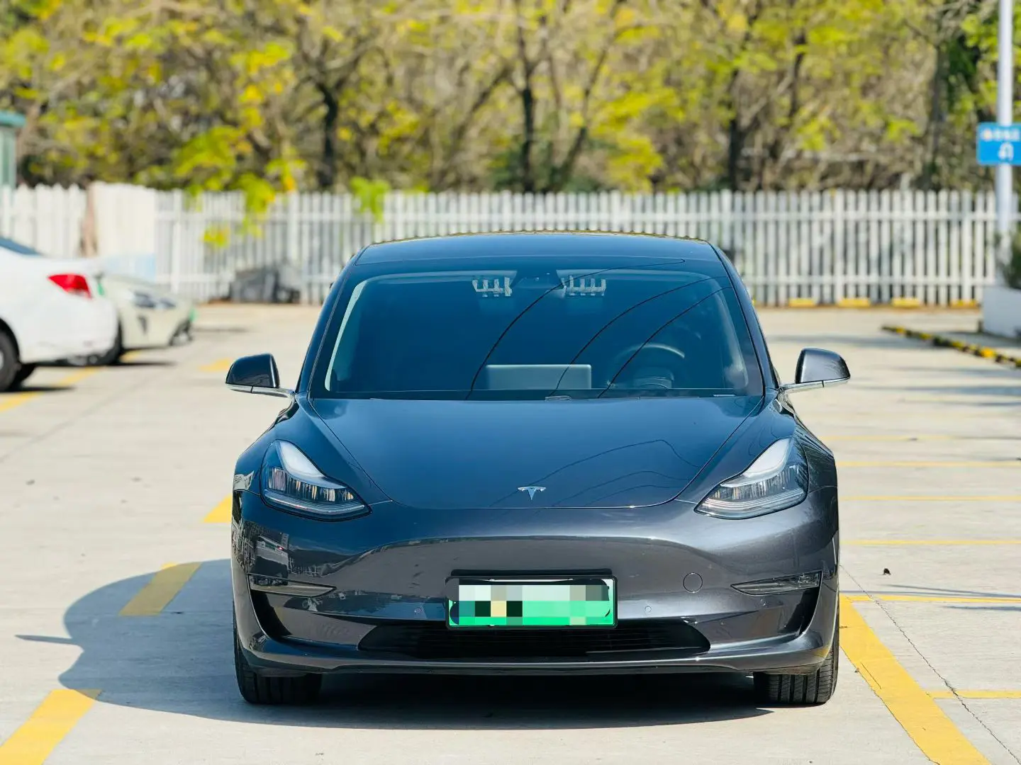 Tesla Model 3  из Китая