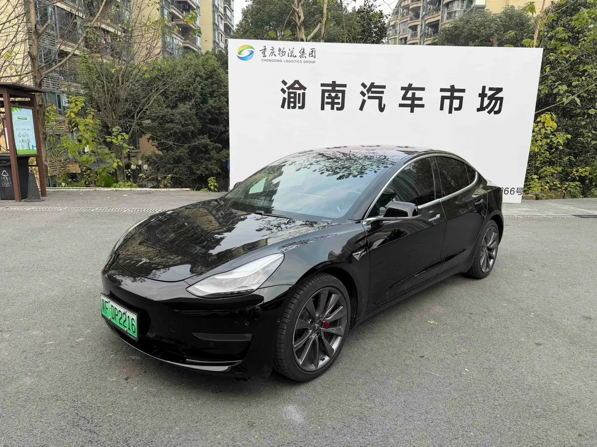 Tesla Model 3  из Китая